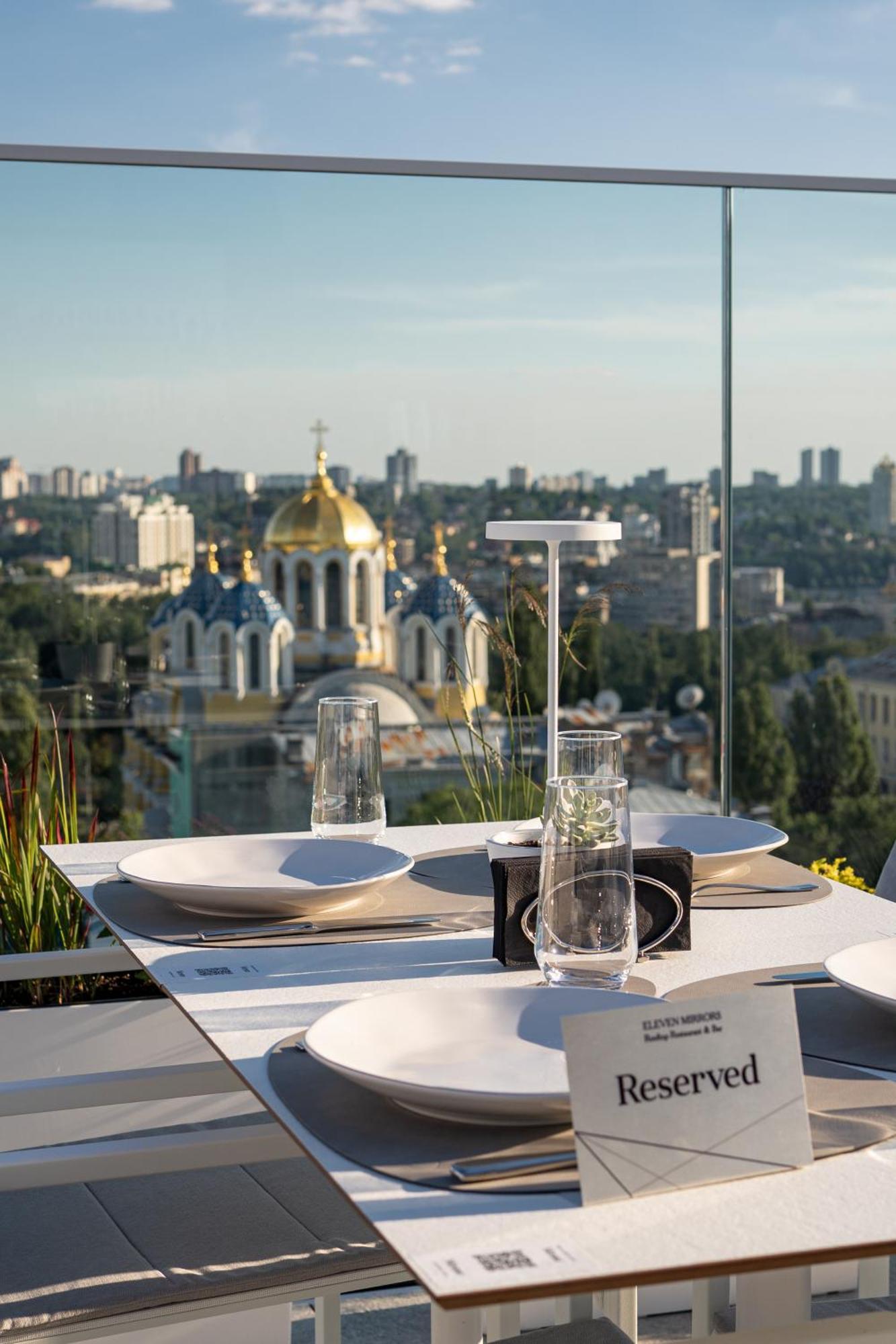 11 Mirrors Design Hotel Kiev Eksteriør billede